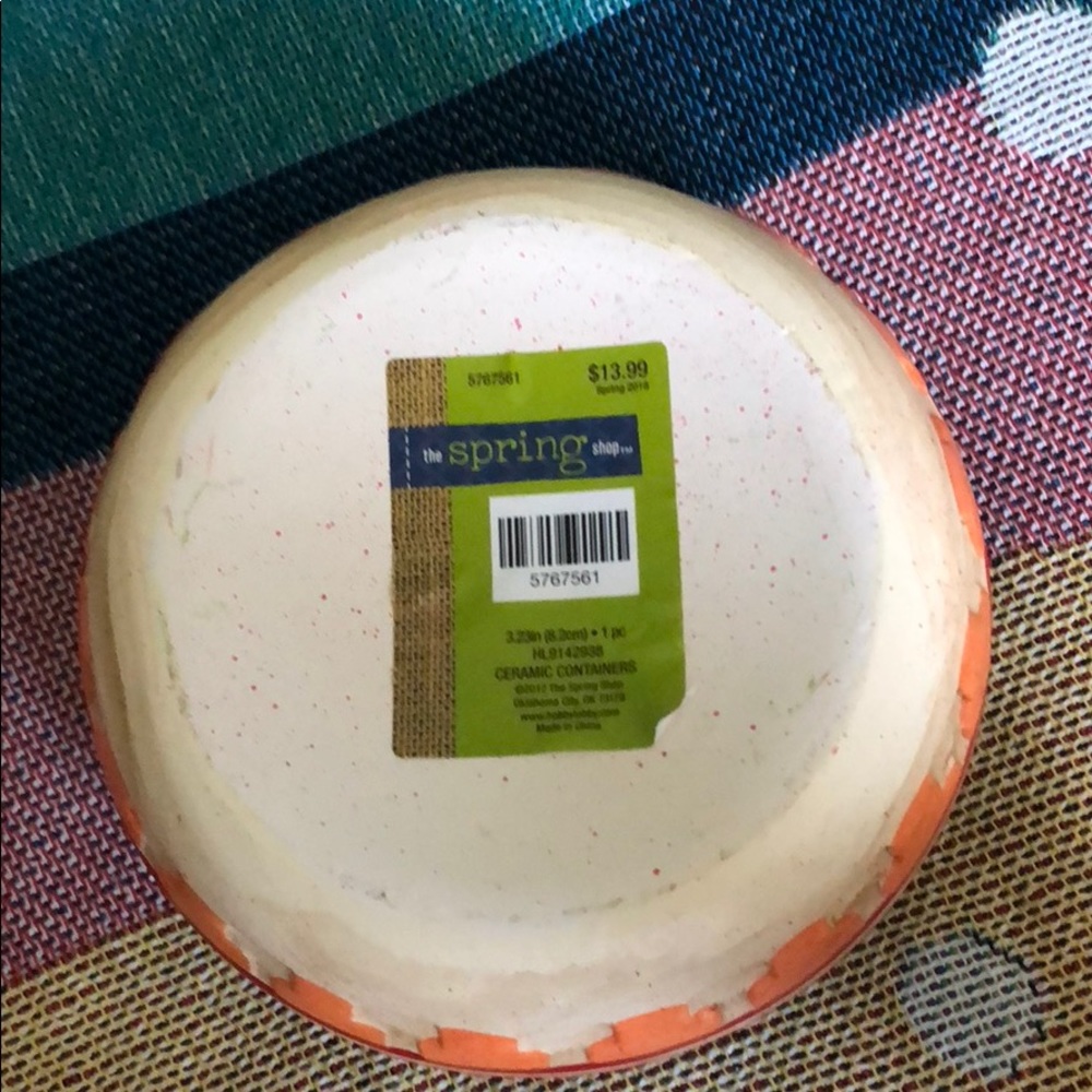 Ceramic Container - Picture 3 of 3